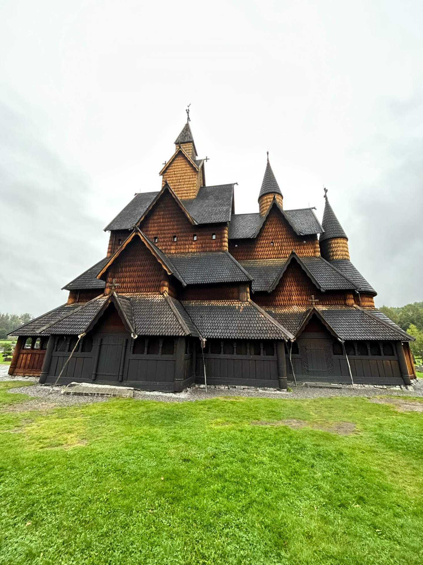 Největší dřevěný kostel v Norsku - Heddal