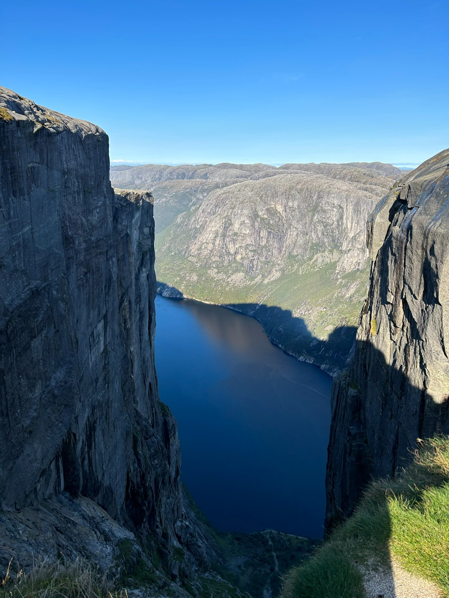 A tady už z hiku ke Kjeragboltenu