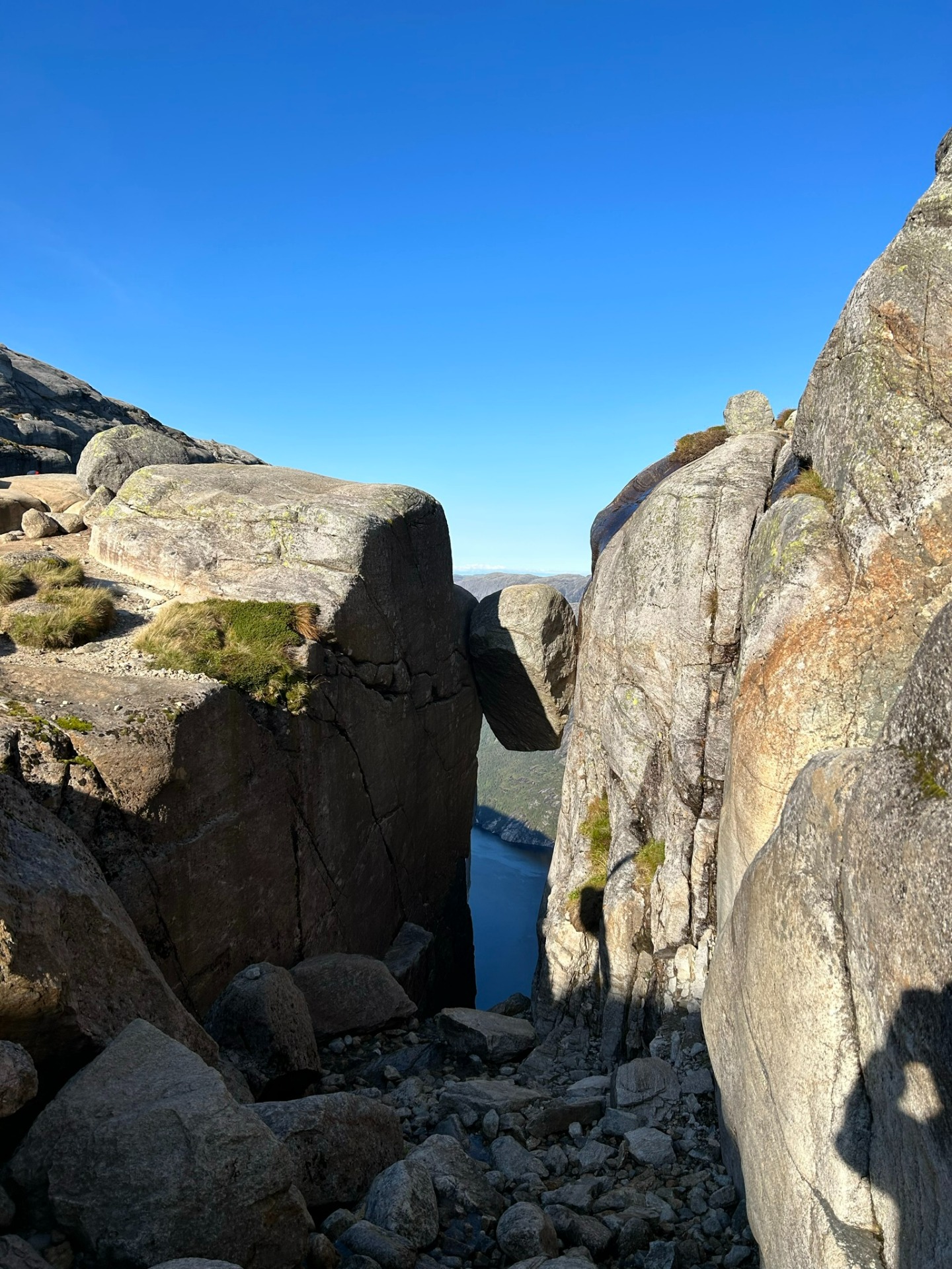 Zhruba takhle nějak to tam vypadá, když se odeženou všichni lidi kolem :D